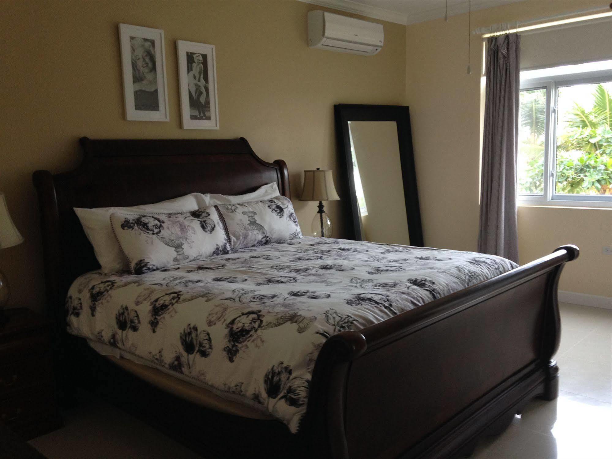 Apartmán Whispering Seas Jamaica Ocho Rios Exteriér fotografie